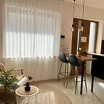 Goldstadt Appartement *
